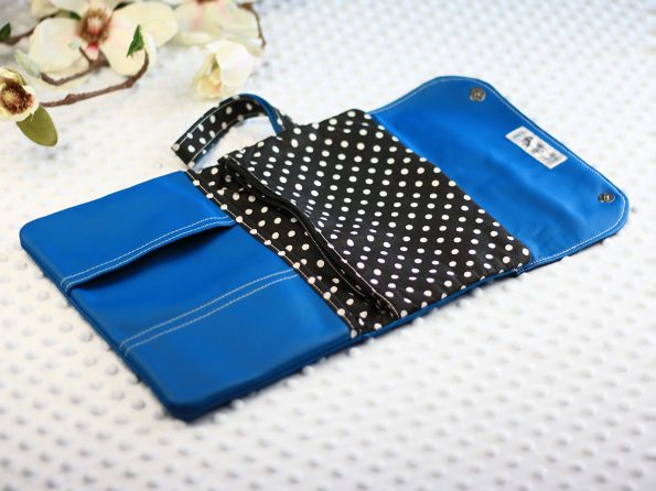 blueBlackDotsBag0_5